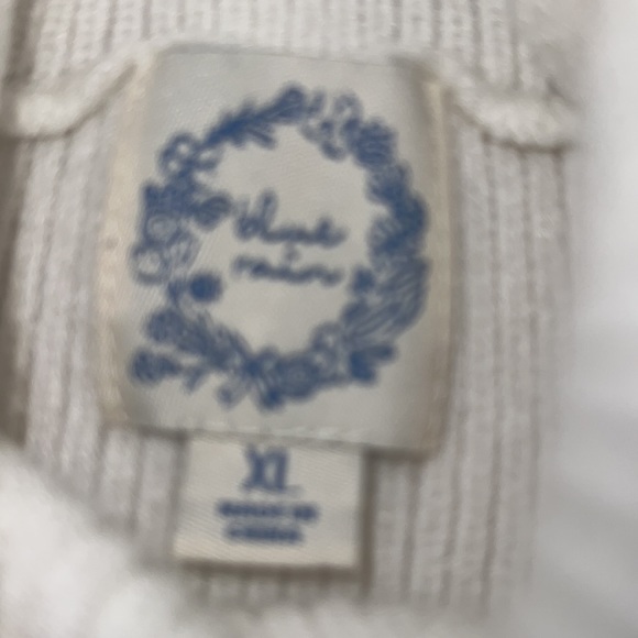 (1) FRANCESCAS kids XL turtleneck sweater - Picture 3 of 3